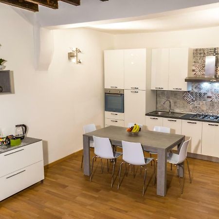 La Campanella Lägenhet Modena Exteriör bild